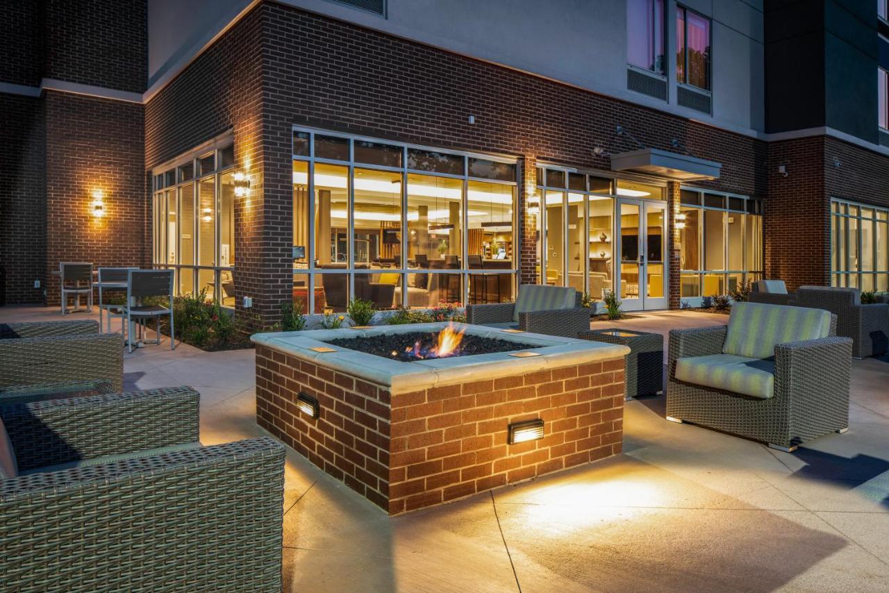 SpringHill Suites by Marriott Charlotte Huntersville Exteriör bild